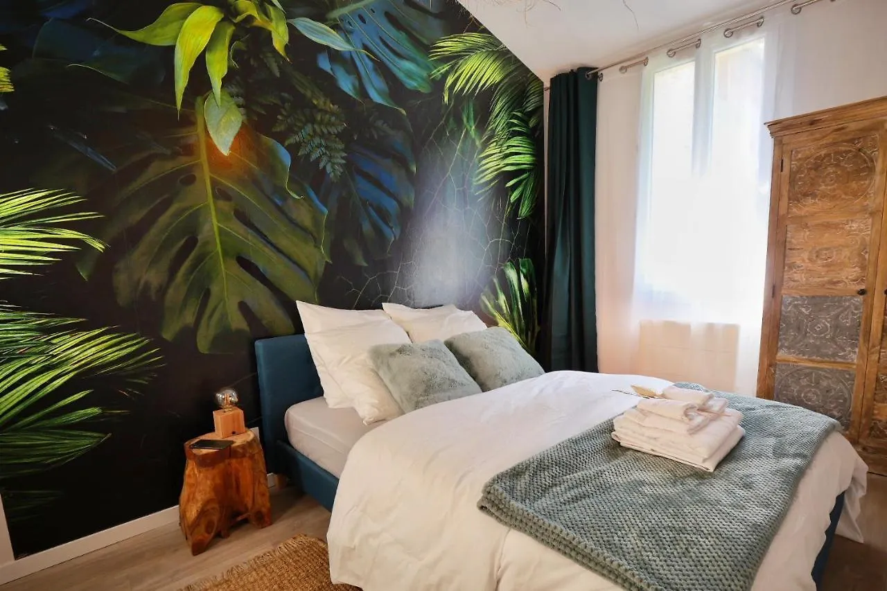 Appartements Premium En Hyper Centre Ville Brignoles 0*,  France